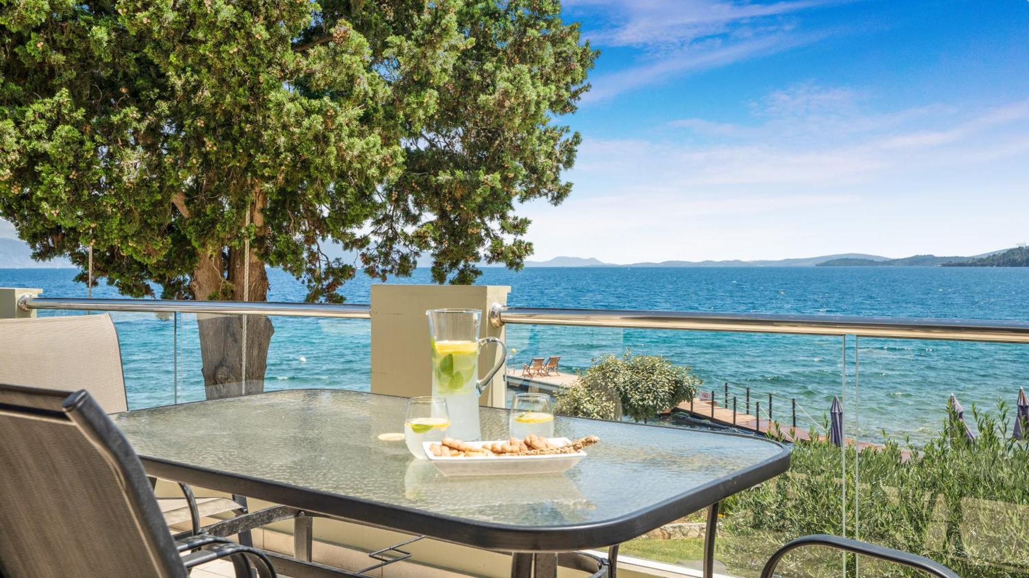 Agni Suites Nikiana Bagian luar foto